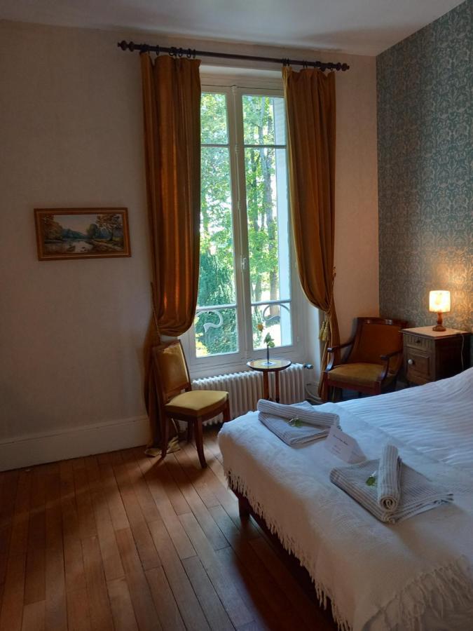 Chateau Maleplane Bed & Breakfast Saint Leonard de Noblat Bagian luar foto